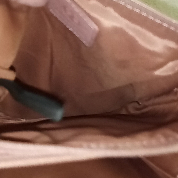 Giani Bernini Genuine Pebbled Pink Leather Triple Zip Crossbody Bag - Picture 8 of 12